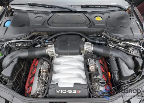 2009 Audi S8 5.2 from USA, damaged, VIN WAUPN94E09N001401